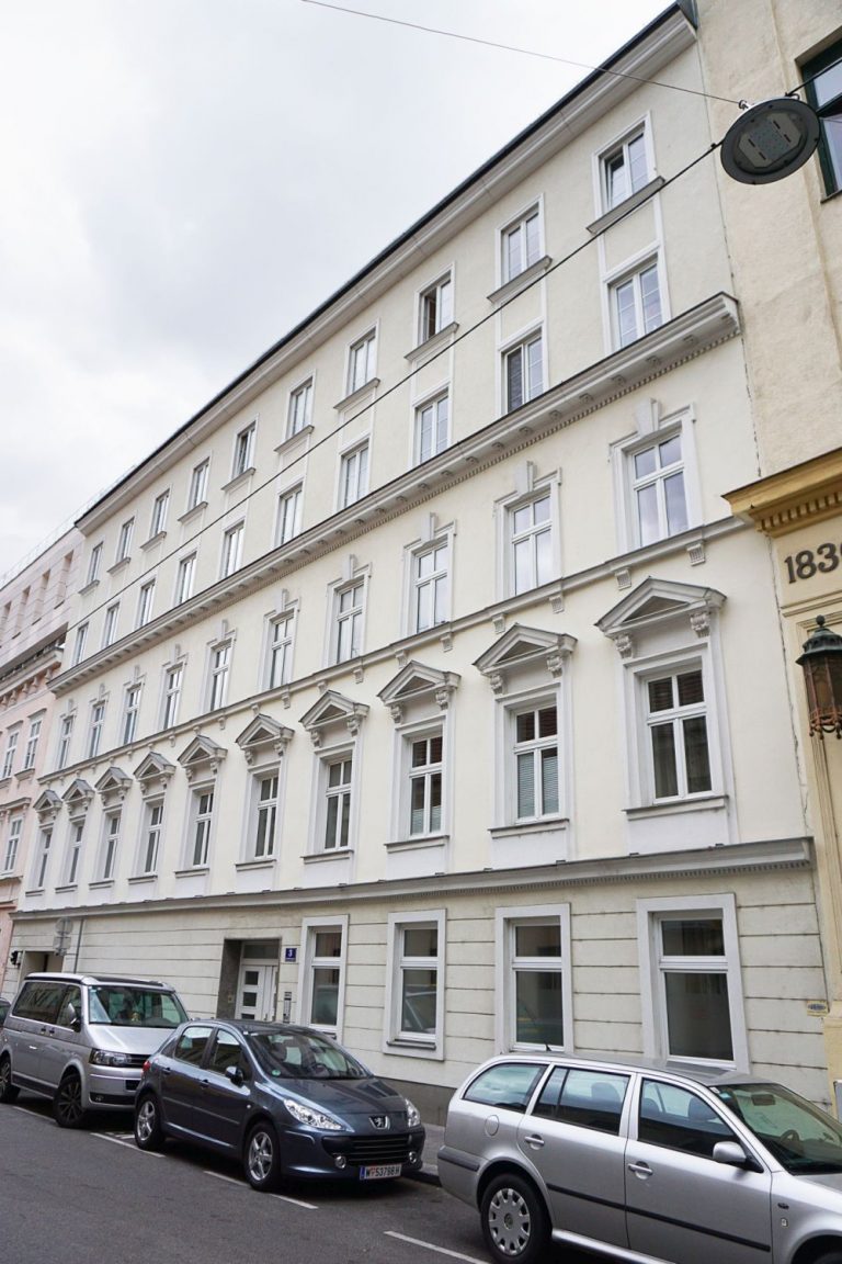 Gründerzeithaus Sandwirtgasse 3, mit Aufstockung, Wien-Mariahilf