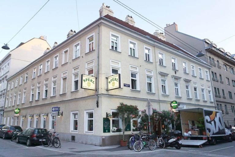 "Sperl-Haus" vor dem Abriss, 1040 Wien