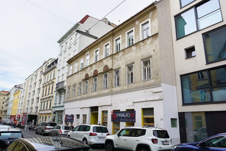 Vorgründerzeithaus Zieglergasse 52 wird abgerissen, Wien-Neubau, 2018