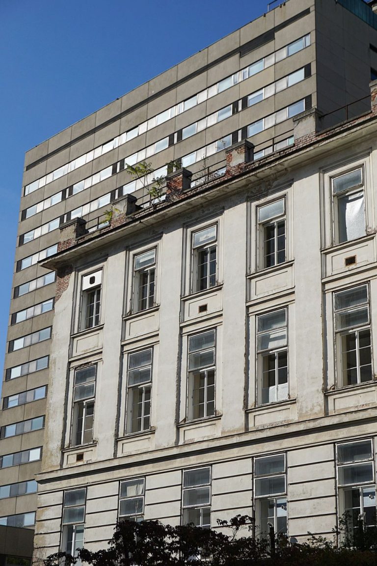 Historisches Klinikgebäude des Wiener AKH