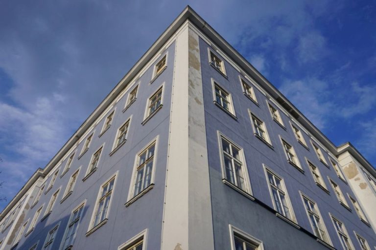 Blaues Haus (Mariahilfer Straße 132) in Wien, Rudolfsheim-Fünfhaus (15. Bezirk)