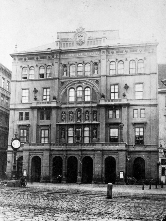 historische Aufnahme des Carltheaters in der Wiener Praterstraße 31