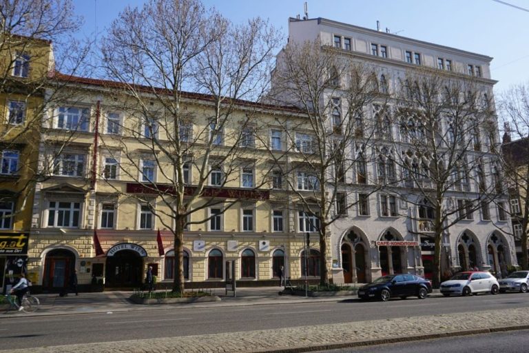 Praterstraße, ehemaliges Hotel Nordbahn, Dogenhof