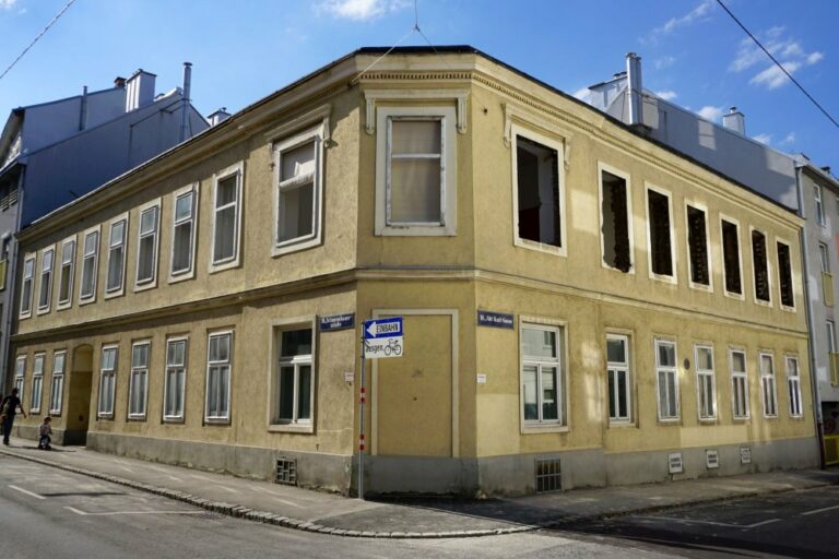 Eckhaus in der Schopenhauerstraße/Abt-Karl-Gasse, Wien, Währing, nach Teilabriss