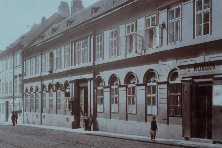 historische Aufnahme des Gebäudes Kaiserstraße 31, Wien-Neubau, Biedermeierhaus