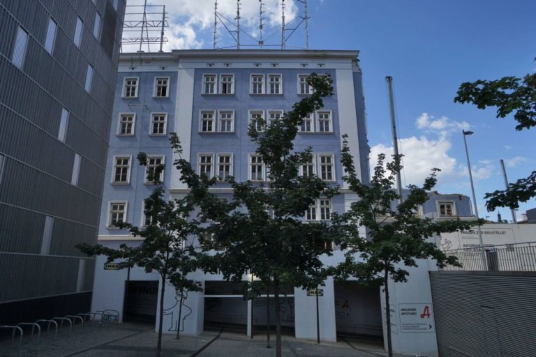 Blaues Haus wird abgerissen, 1150 Wien