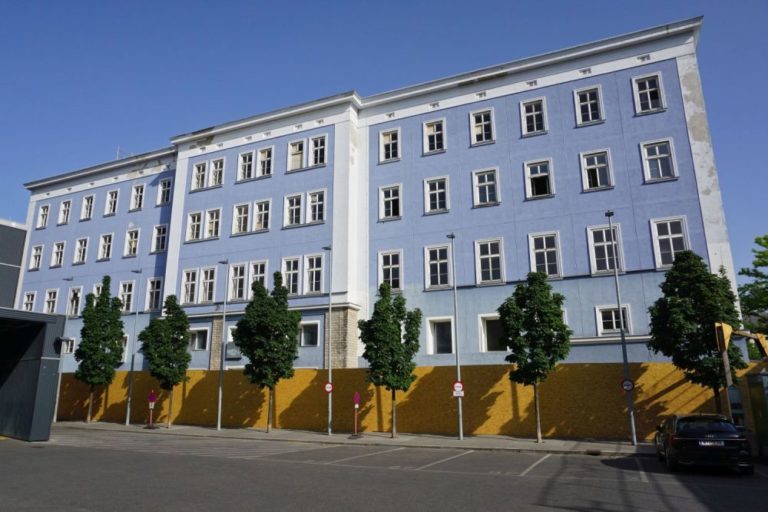 Blaues Haus vor Abriss, Mariahilfer Straße 132, Wien, Rudolfsheim-Fünfhaus (15. Bezirk)