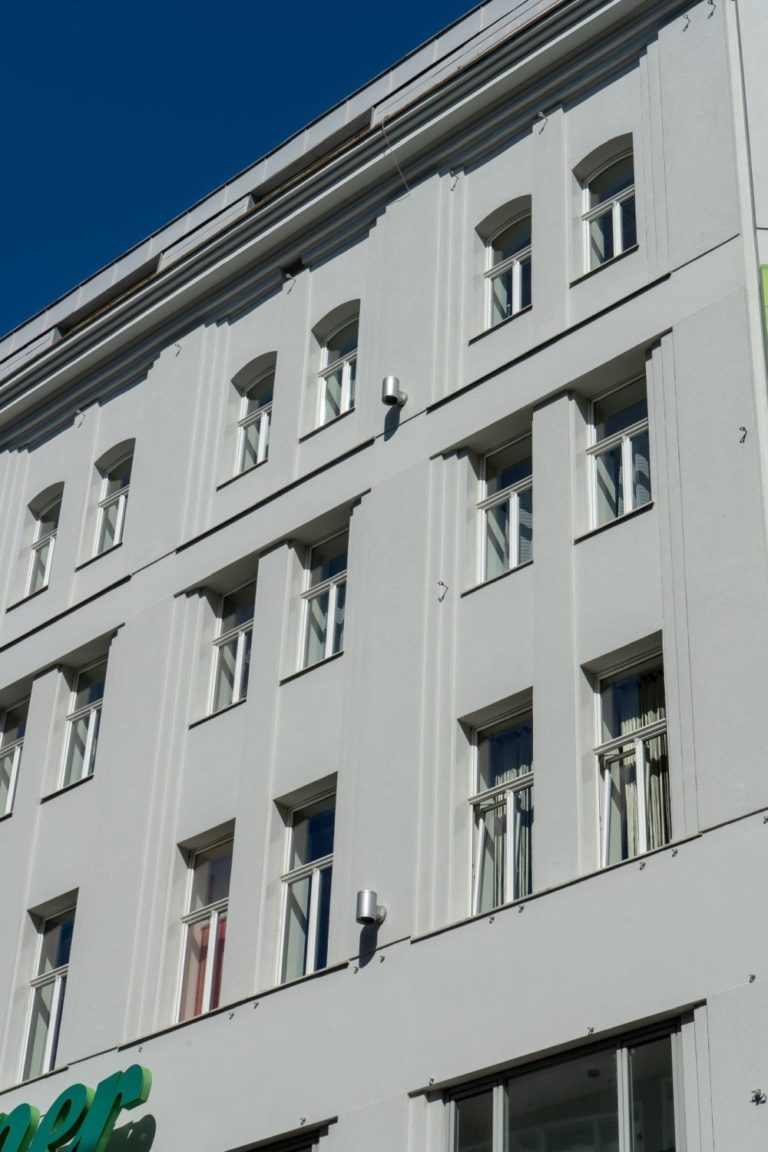 Leiner, Mariahilfer Straße 18, ehemaliges Warenhaus "Zur großen Fabrik" von Stefan Esders, Wien-Neubau