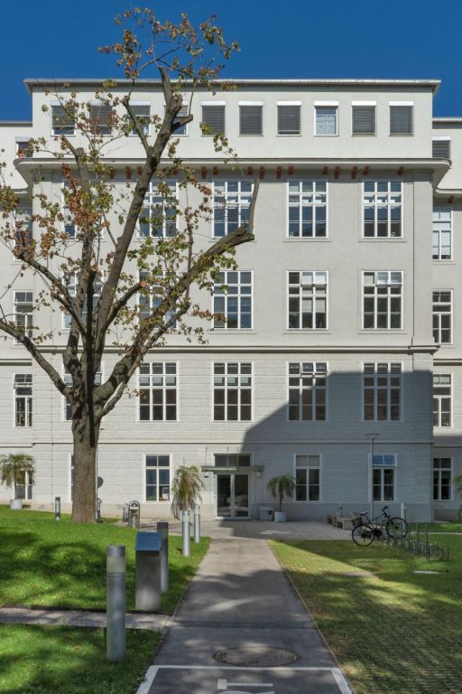 Jugendstilgebäude beim Wiener AKH, ehemalige Frauenkliniken, Architekt: Franz Berger