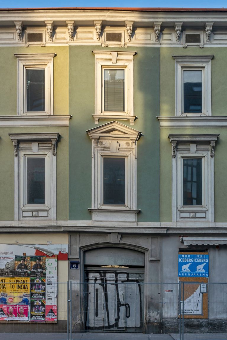 Frühgründerzeithaus Hofmühlgasse 6 in Wien-Mariahilf