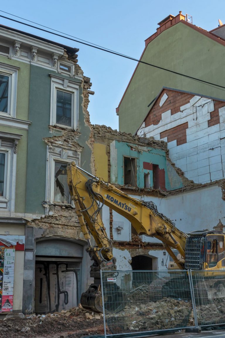 Frühgründerzeithaus Hofmühlgasse 6 wird abgerissen, Wien-Mariahilf