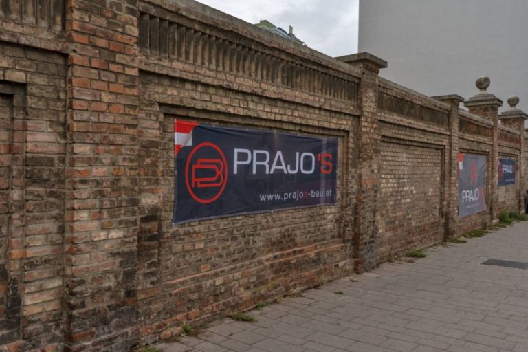 historische Mauer in Wien vor Abriss, Landstraßer Hauptstraße, Schlachthausgasse, Prajo's, Abbruchfirma, Backstein