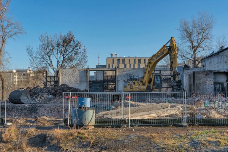 Nordbahnhalle wird nach Brand abgerissen, Wien-Leopoldstadt