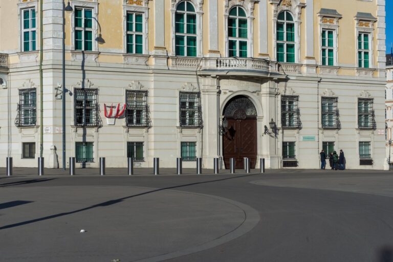 Ballhausplatz mit Bundeskanzleramt, Wien, Innere Stadt