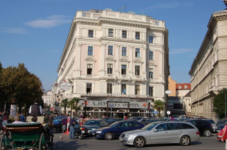 Parkplatz vor dem Café Landtmann, 1010 Wien