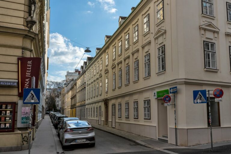 Häuserensemble in der Freundgasse in Wien-Wieden (4. Bezirk)