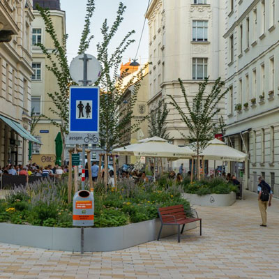 Mehr über den Artikel erfahren Königsegggasse: Kleine schöne Fußgängerzone