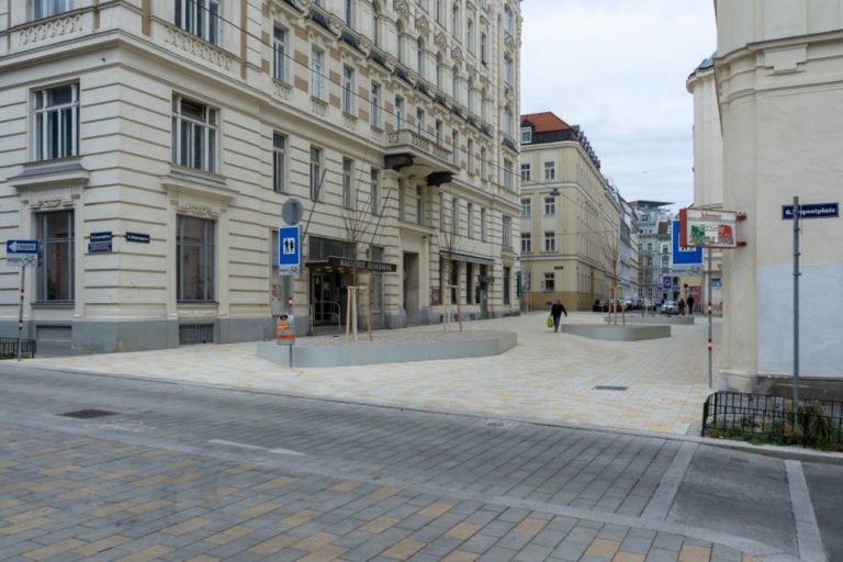 Fußgängerzone in der Königsegggasse beim Loquaiplatz, Wien-Mariahilf