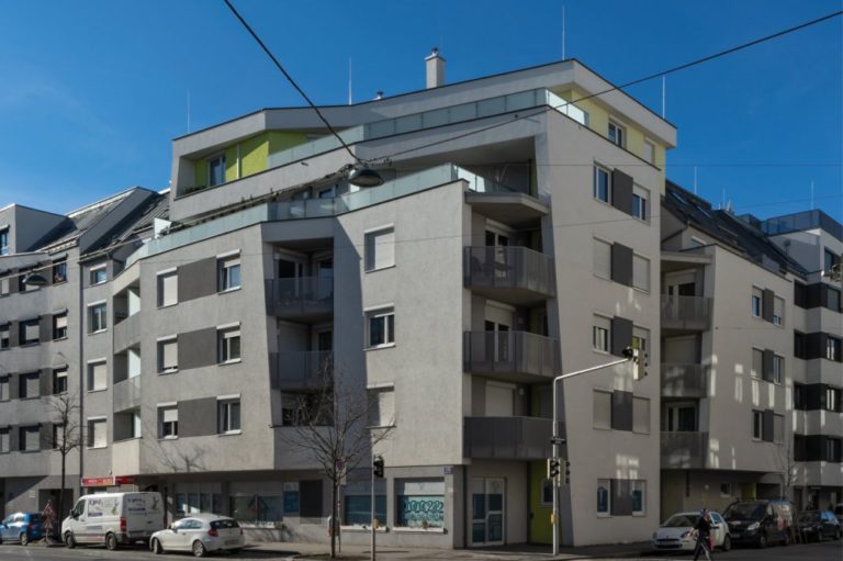 Wagramer Straße 123, Wohnhaus, Neubau nach Abriss eines Gründerzeithauses, Wien-Donaustadt