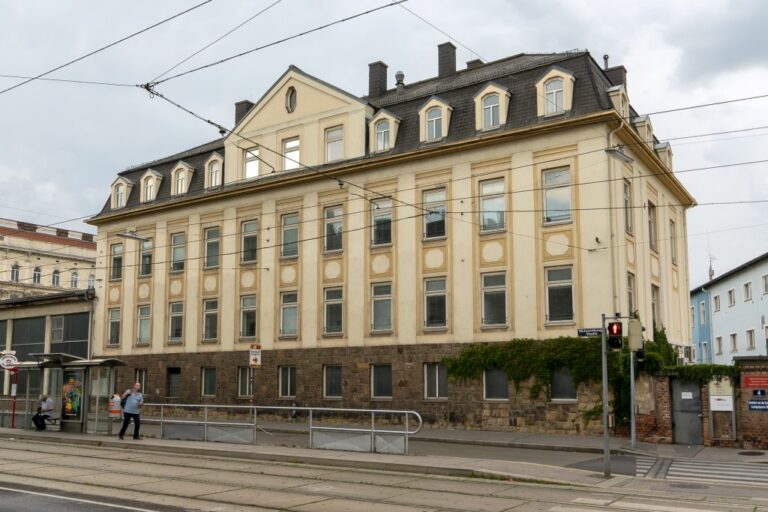 Gründerzeithaus Laxenburger Straße 4 vor dem Abriss, Wien-Favoriten