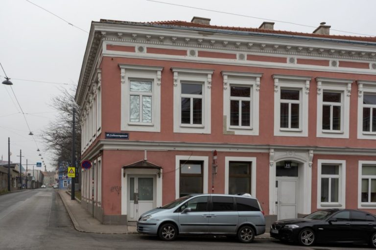 Gründerzeithaus in der Lehnergasse 14/Avedikstraße, 15. Bezirk, Wien