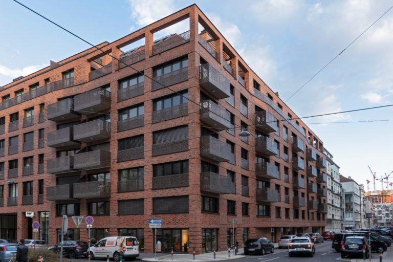 Rüdengasse 7-9, Neubau mit Klinkerfassade und Balkonen, Wien-Landstraße