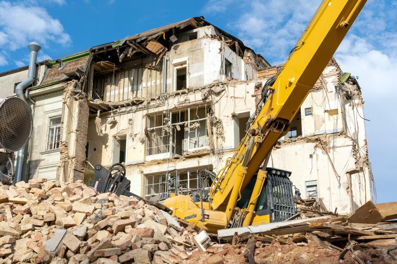 Mehr über den Artikel erfahren AKH: Stadt Wien reißt historische Klinik ab!