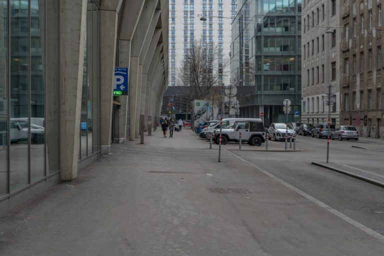 Gigergasse bei Wien Mitte, Landstraße, Asphaltfläche