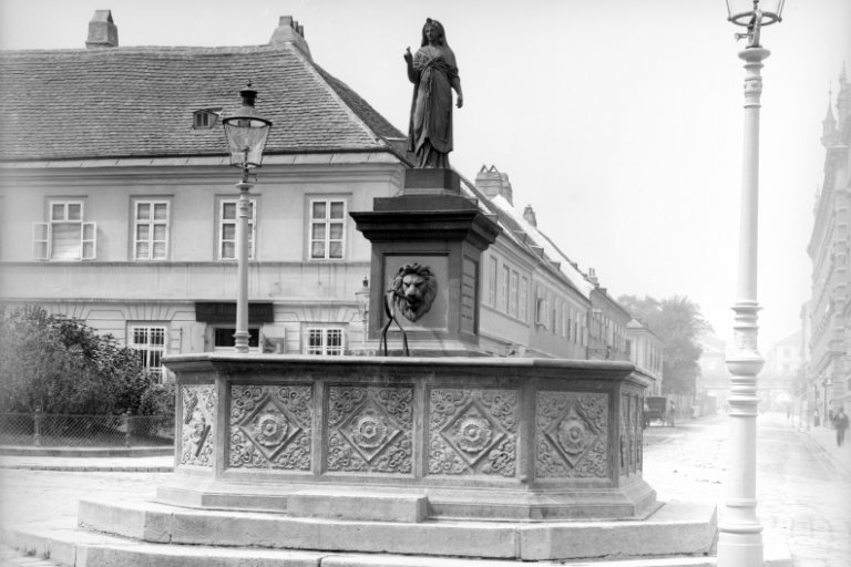 Isisbrunnen am Albertplatz, Aufnahme aus dem Jahr 1904, Wien
