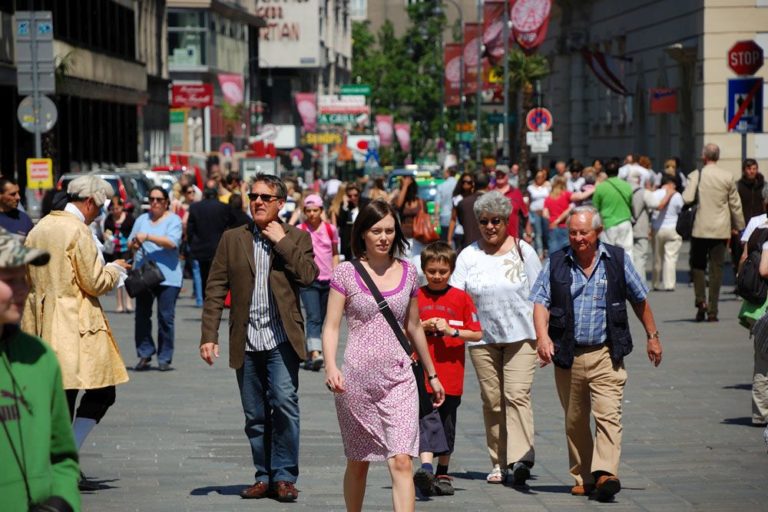 Passanten am Stephansplatz, Wien, 2008