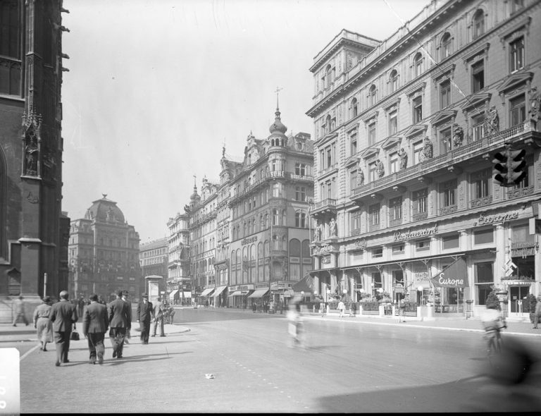 Stephansplatz in der Nazizeit, ca. 1940