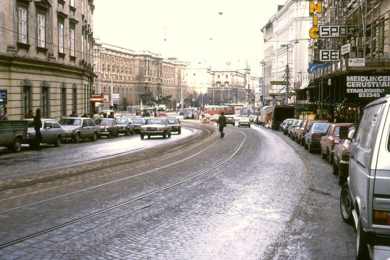Mariahilfer Straße, Getreidemarkt, Ringstraße, Autoverkehr, altes Foto, Wien