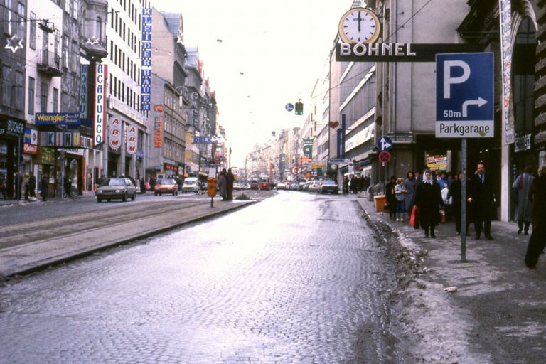 Mariahilfer Straße in den 1980er-Jahren, Wien