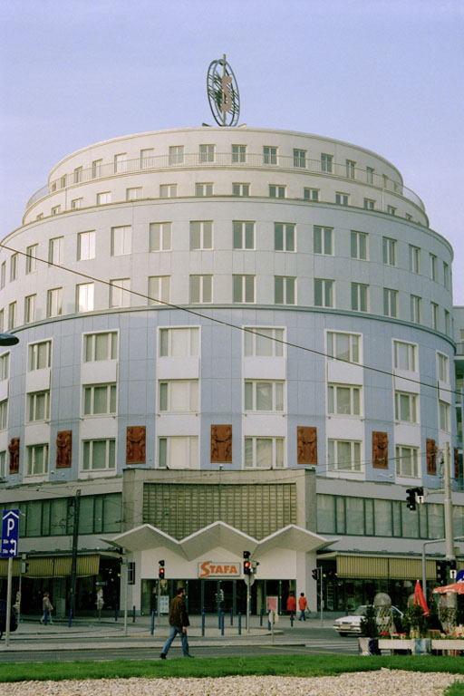 Kaufhaus "Stafa" an der Ecke Kaiserstraße/Mariahilferstraße, Neubau, Wien