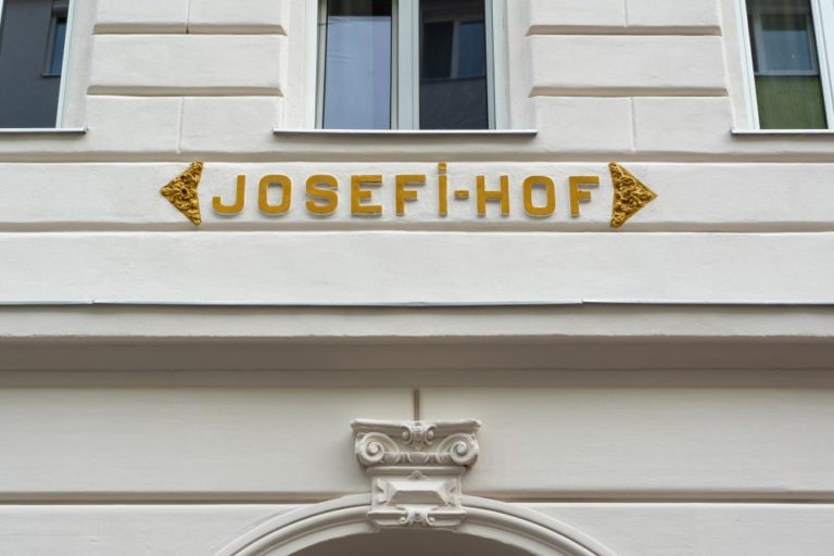 "Josefi-Hof", Hausfassade, Wien-Landstraße