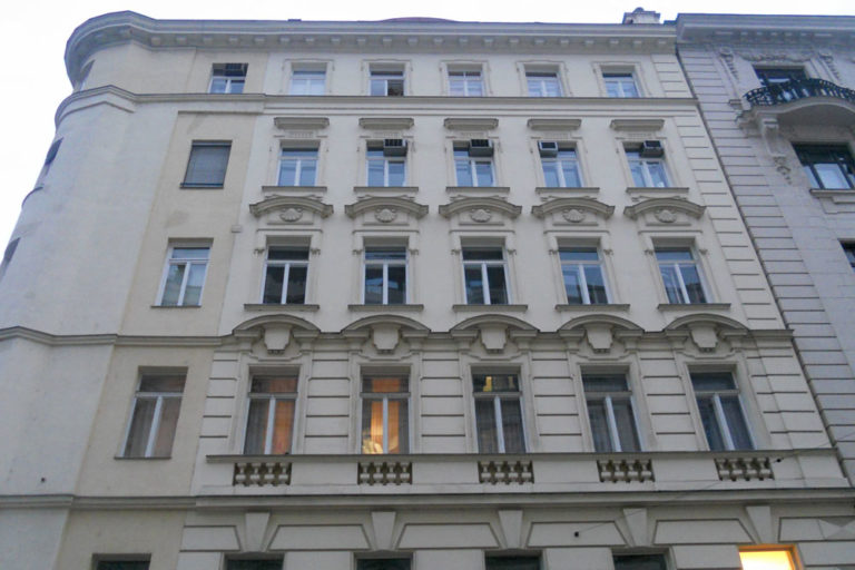 noch erhaltene Gründerzeitfassade des Hauses Stubenring 20, Wiener Ringstraße