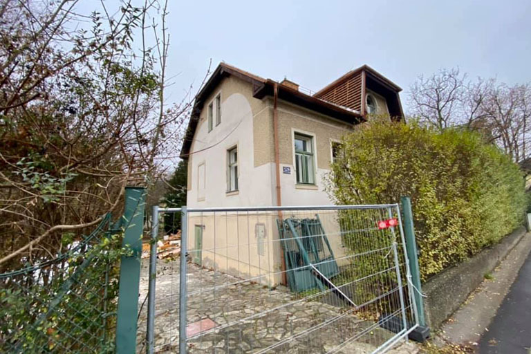 Gründerzeithaus in der Breitenfurter Straße 529 in Kalksburg wird abgerissen, Liesing, Wien