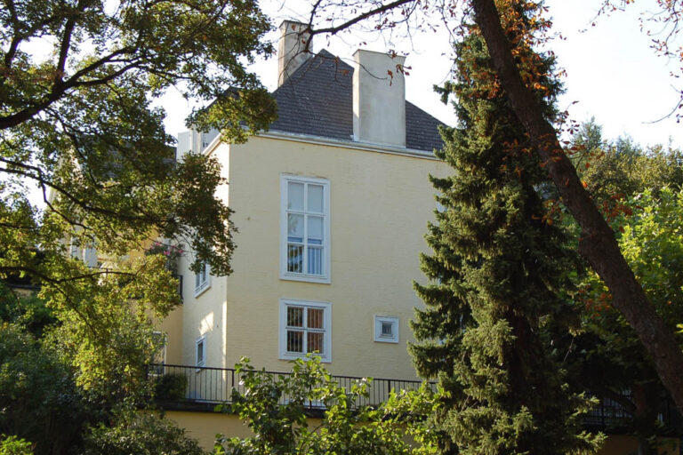 Wohnhaus in der Cobenzlgasse, Wien, erbaut 1912-1913, Architekt: Oskar Strnad