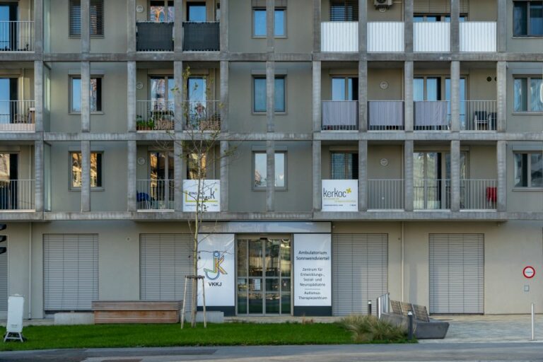 Fassade, Gitter, Gebäude, Sonnwendviertel, Wien