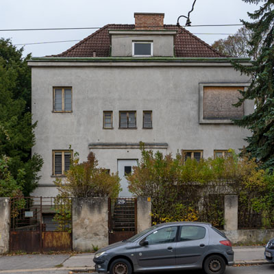 Mehr über den Artikel erfahren Villa aus den 1930ern in Gefahr