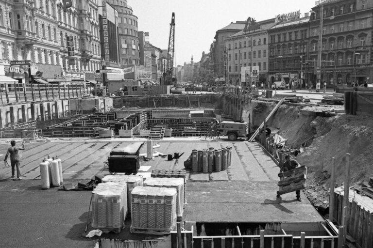 Mariahilferstraße nahe Gürtel beim Bau der U3, Wien