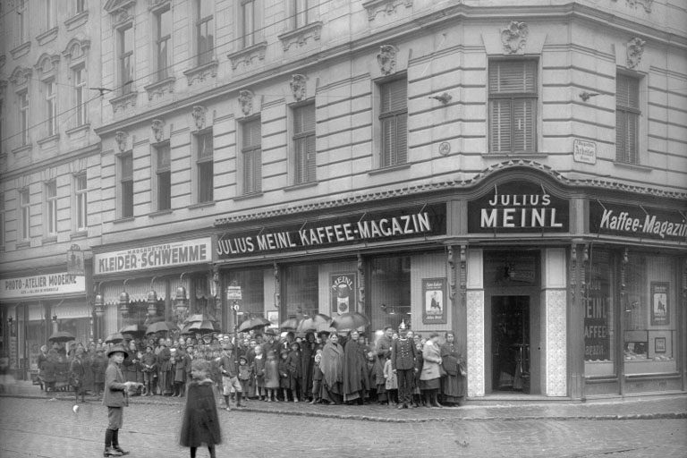 historische Aufnahme der Reinprechtsdorfer Straße, Wien, 5. Bezirk