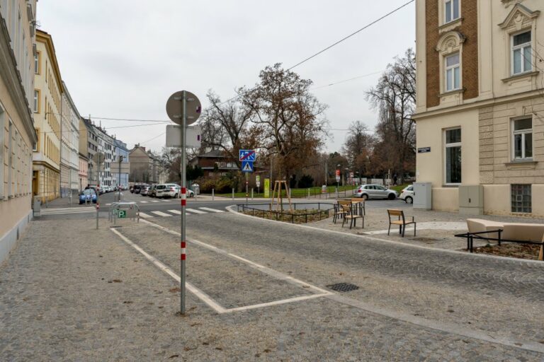 Goldschlagstraße beim Matznerpark, 1140 Wien