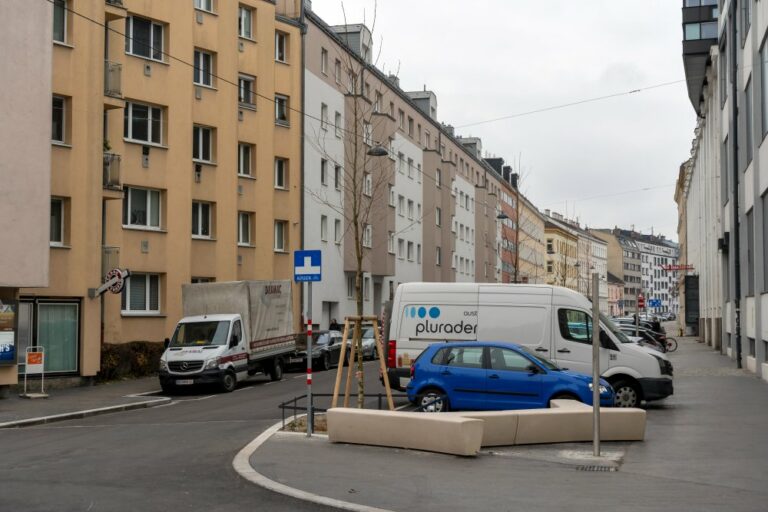 Goldschlagstraße bei der Missindorfstraße, 1140 Wien