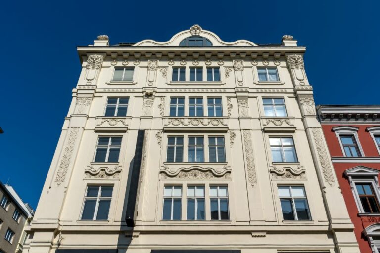 Jahrhundertwendehaus in der Mariahilfer Straße, 1070 Wien