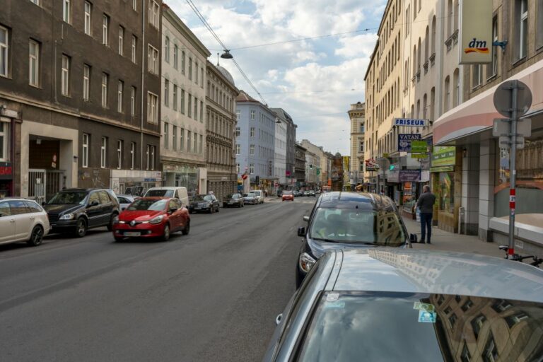 Reinprechtsdorfer Straße, Siebenbrunnengasse, Autos