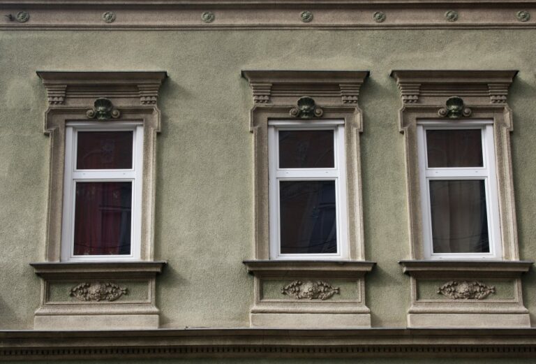 Fenster, Dekor, Giebel, Gründerzeithaus