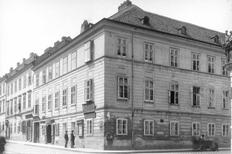 historische Aufnahme des Gebäudes Schottenfeldgasse 85