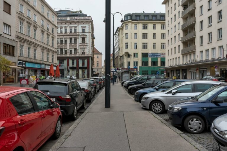 Hoher Markt, Autos, Asphalt, Platz, 1010 Wien