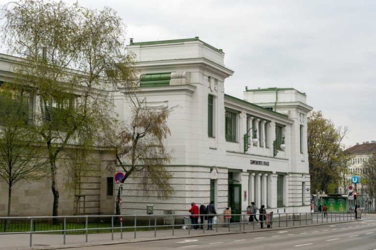 U6-Station "Gumpendorfer Straße", Jugendstil, Wien